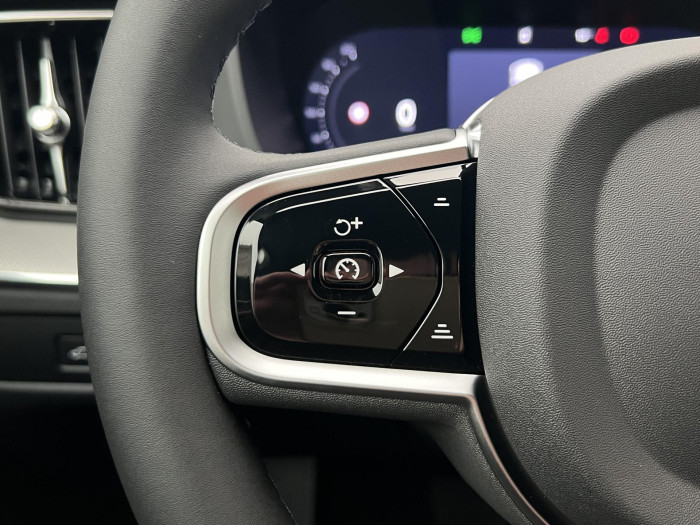 Volvo XC60 T8 AWD AUT RECHARGE BLACK PLUS