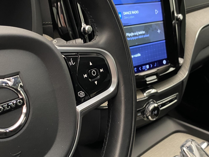 Volvo XC60 B5 AWD INSCRIPTION AUT