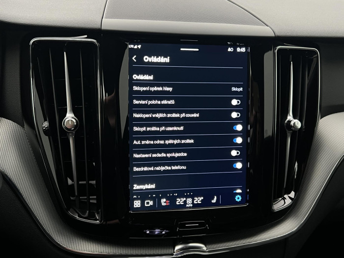 Volvo XC60 B5 AWD BLACK EDITION AUT CZ 2.0 Edition