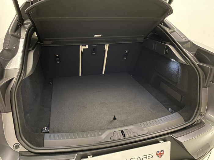 Jaguar I-Pace REZERVACE