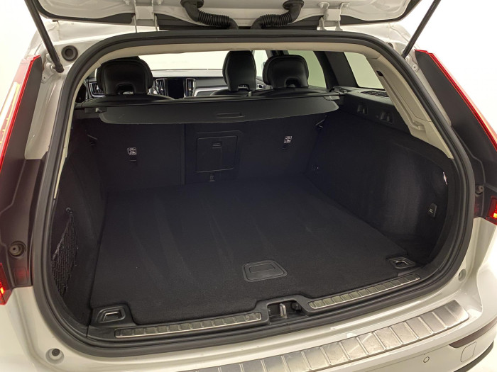 Volvo V60 CC B4 AWD MOMENTUM AUT 1.maj. 2.0 CC CC Momentum
