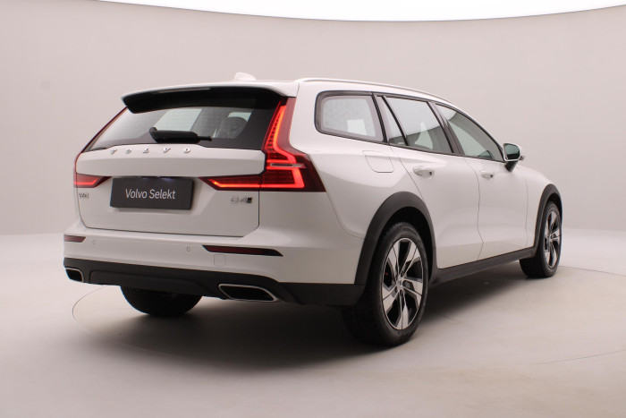 Volvo V60 CC D4 AWD MOMENTUM AUT CZ 2.0 d CC CC Momentum