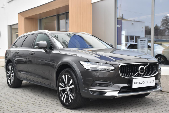 Volvo V90 CC D4 MOMENTUM REZERVACE 2.0 d CC CC Momentum