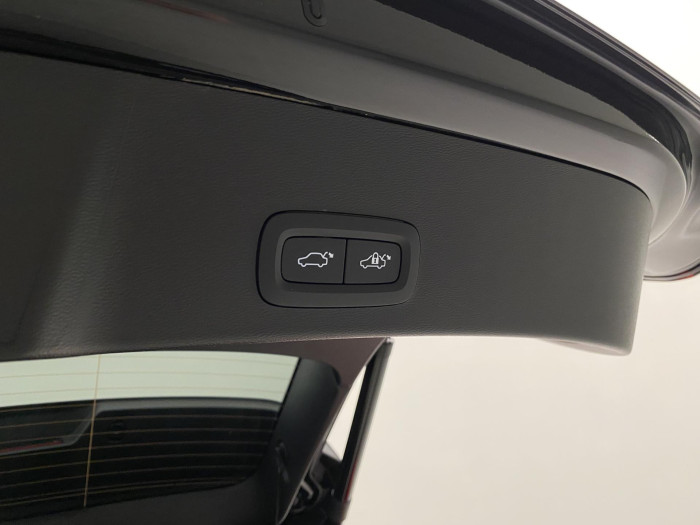 Volvo XC40 B4 PLUS BLACK EDITION AUT CZ