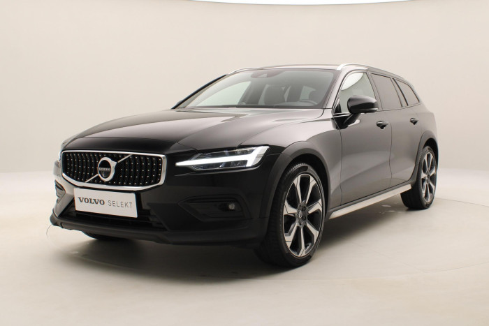 Volvo V60 CC B5 AWD MOMENTUM REZERVACE 2.0 CC CC Momentum