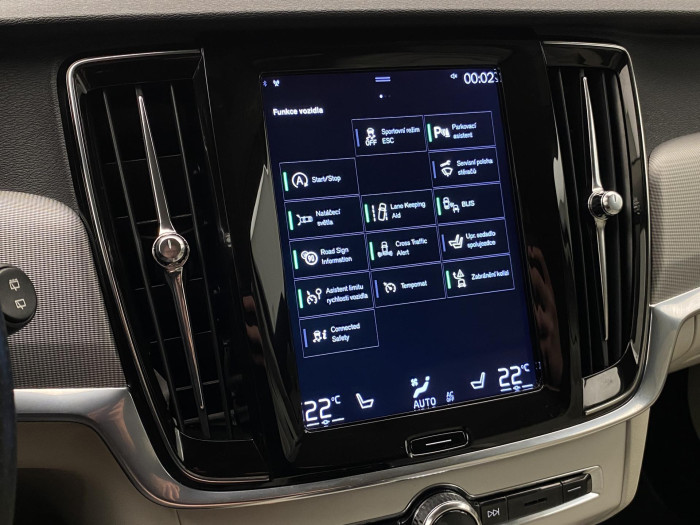 Volvo V90 CC D5 AWD INSCRIPTION AUT CZ 2.0 d CC CC