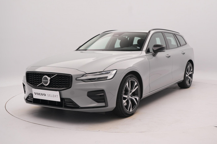 Volvo V60 B4 PLUS DARK CZ 1.maj