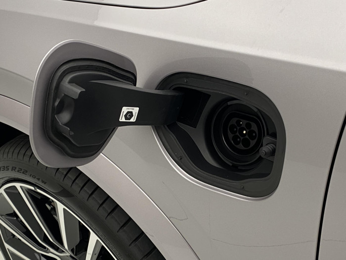 Volvo XC90 T8 AWD RECHARGE DARK ULTRA 7