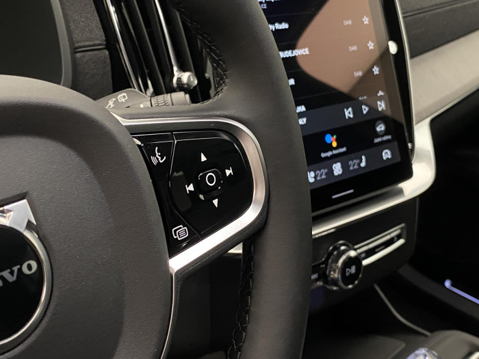 Volvo XC90 T8 AWD RECHARGE DARK PLUS 7m