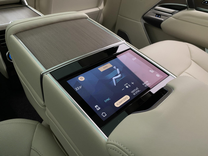 Land Rover Range Rover D350 AUTOBIOGRAPHY LWB 3.0 d