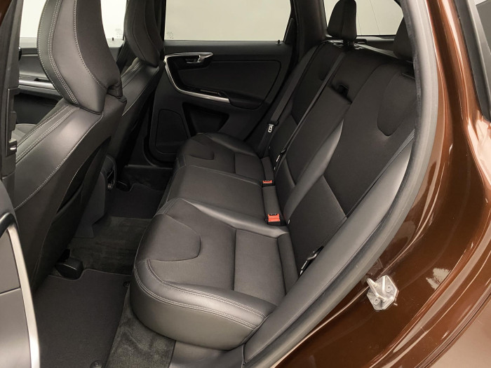 Volvo XC60 D4 AWD MOMENTUM POLESTAR AUT 2.4 d Momentum