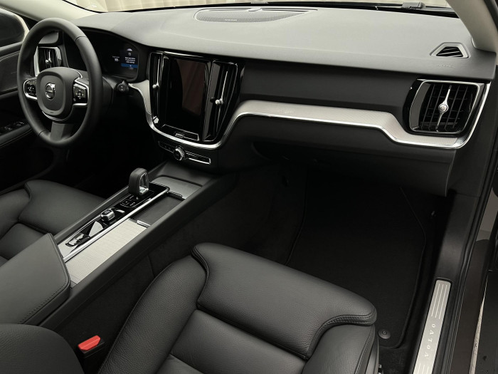 Volvo V60 CC B5 AWD PLUS BRIGHT AUT