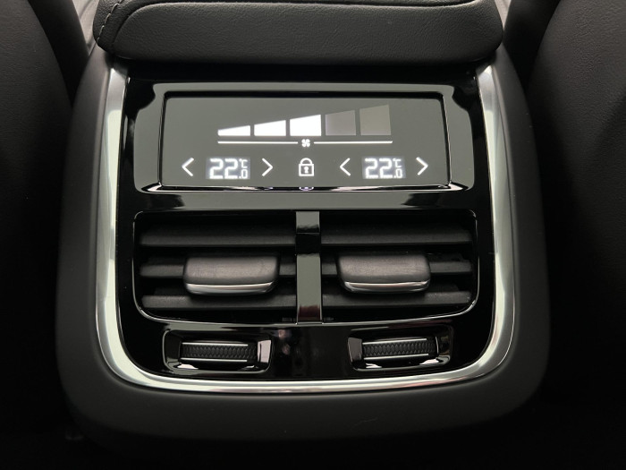 Volvo XC60 B5 AWD ULTRA BLACK EDITION AUT 2.0 Edition