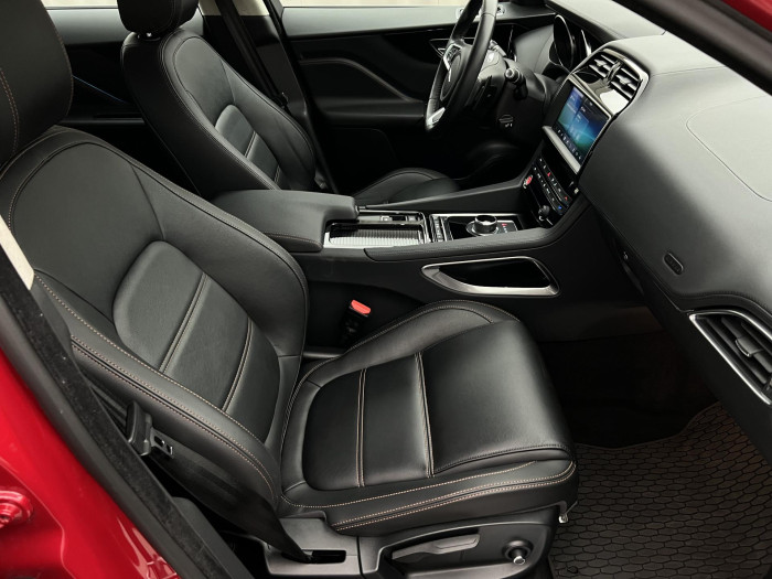 Jaguar F-Pace 20d AWD Aut CZ REZERVACE 2.0 d