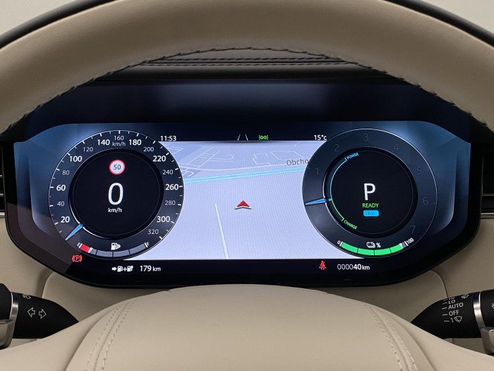 Land Rover Range Rover P550e AUTOBIOGRAPHY SWB