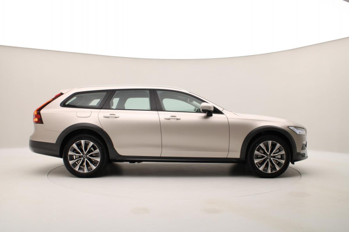 Volvo V90 B4 AWD AUT CROSS COUNTRY PLUS 2.0 Plus