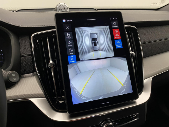 Volvo XC90 B5 AWD BLACK EDITION PLUS 7