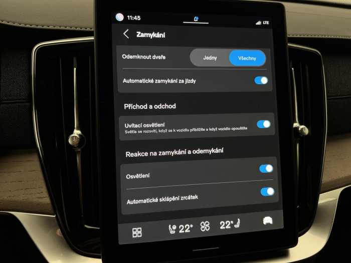 Volvo XC90 T8 AWD RECHARGE BRIGHT PLUS