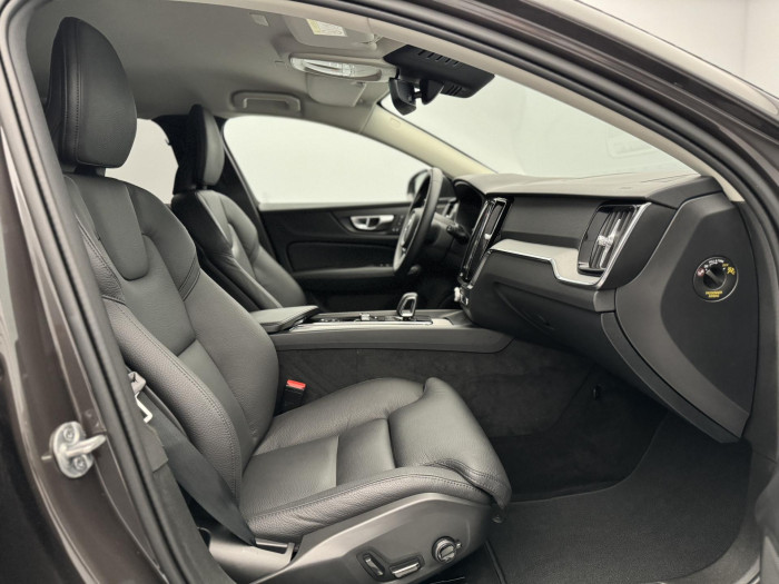 Volvo V60 CC B5 AWD PLUS BRIGHT 1.maj