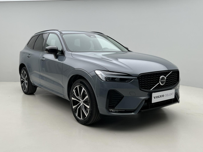 Volvo XC60 B4 AWD PLUS DARK AUT 1.maj.