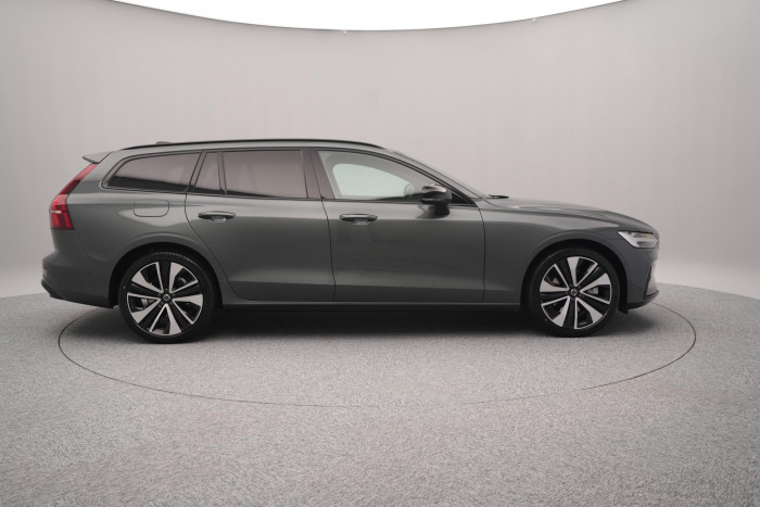 Volvo V60 B4 AUT DARK PLUS