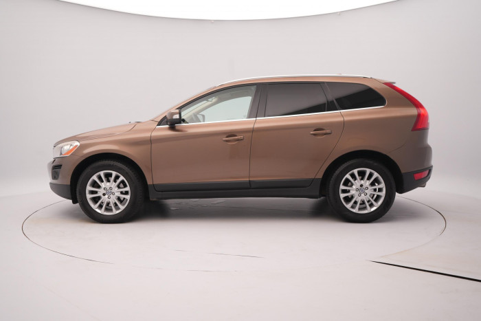 Volvo XC60 2.4D AWD SUMMUM AUT CZ 2.4 d Summum
