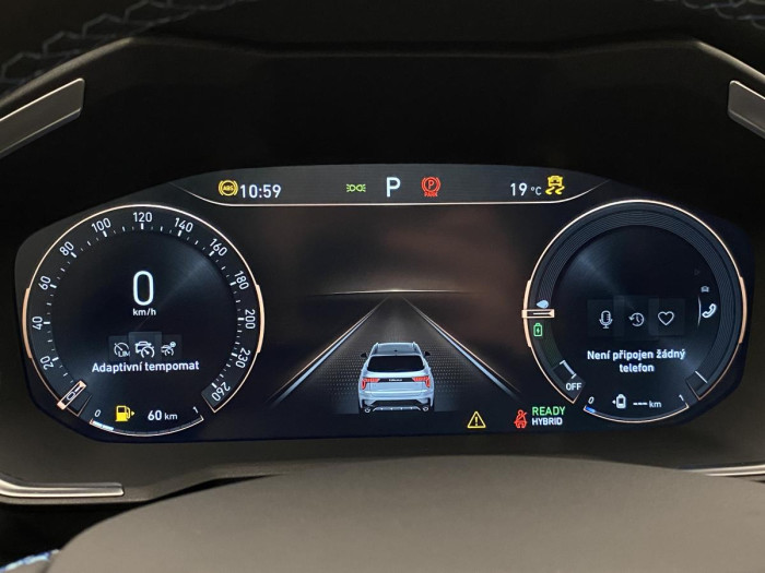 Lynk & Co 01 PHEV DCT AUT 1.maj. REZERVACE