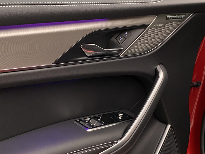 Jaguar F-Pace D300 R-DYNAMIC HSE AWD AUT 3.0 d Dynamic