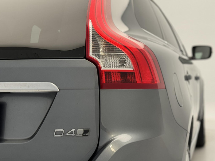 Volvo XC60 D4 AWD INSCRIPTION AUT 2.4 d