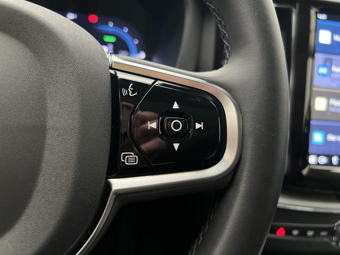 Volvo XC60 T6 AWD RECHARGE PLUS DARK AUT