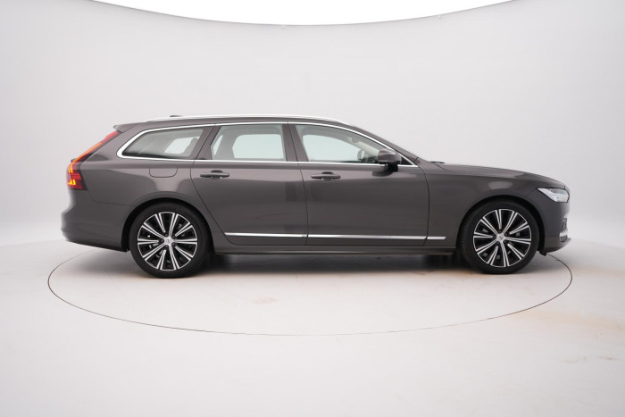 Volvo V90 B4 BRIGHT PLUS AUT 1.maj