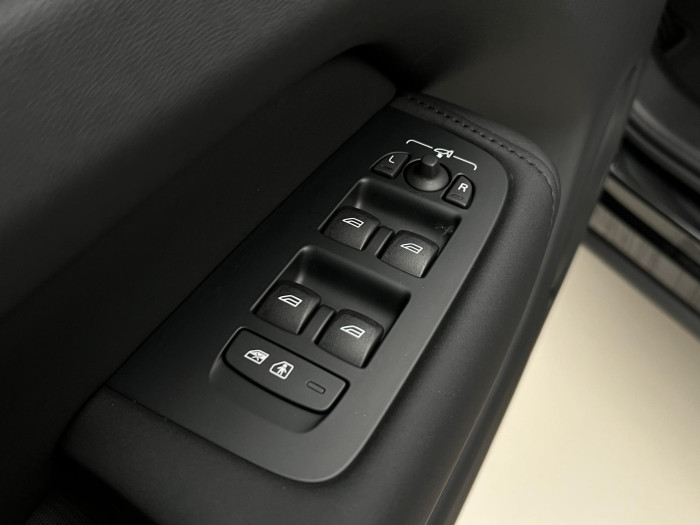 Volvo XC60 B5 AWD ULTRA BLACK EDITION AUT 2.0 Edition