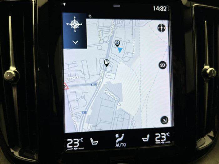 Volvo XC60 B5 AWD INSCRIPTION AUT CZ