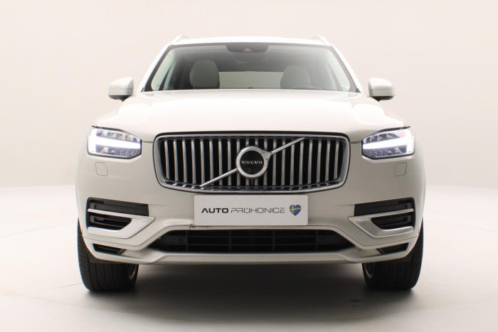 Volvo XC90 T8 AWD INSCRIPTION REZERVACE