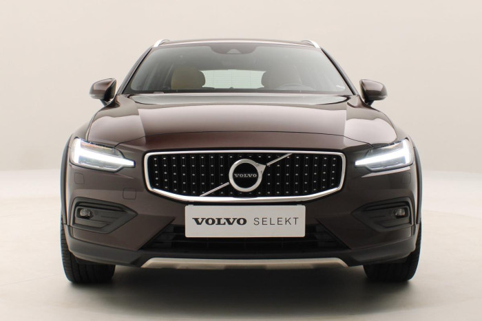 Volvo V60 CC D4 AWD PRO AUT REZERVACE 2.0 d CC CC