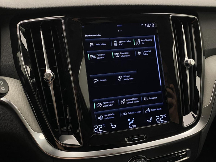 Volvo V60 CC B4 AWD ADVANCED REZERVACE 2.0 CC CC
