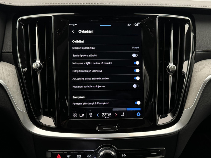 Volvo S60 T8 AWD RECHARGE ULTIMATE DARK