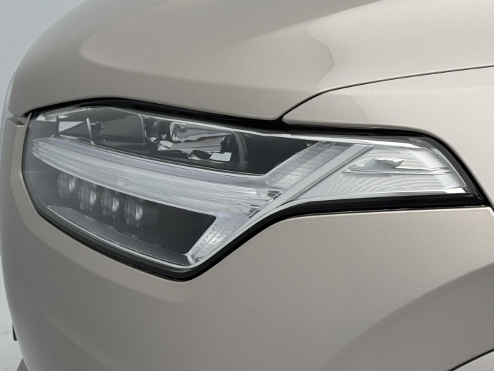 Volvo XC90 B5 AWD AUT BRIGHT PLUS 7-míst