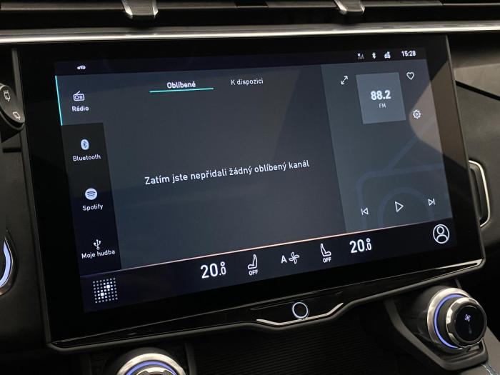 Lynk & Co 01 PHEV DCT AUT 1.maj