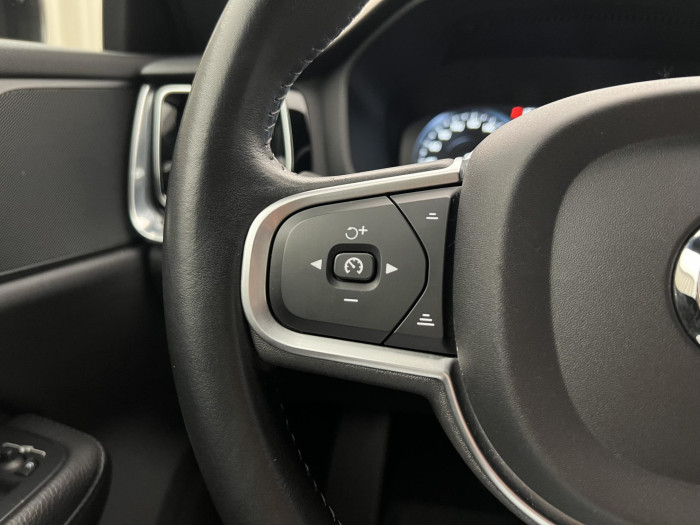 Volvo V60 D4 MOMENTUM AUT 1.maj. 2.0 d Momentum