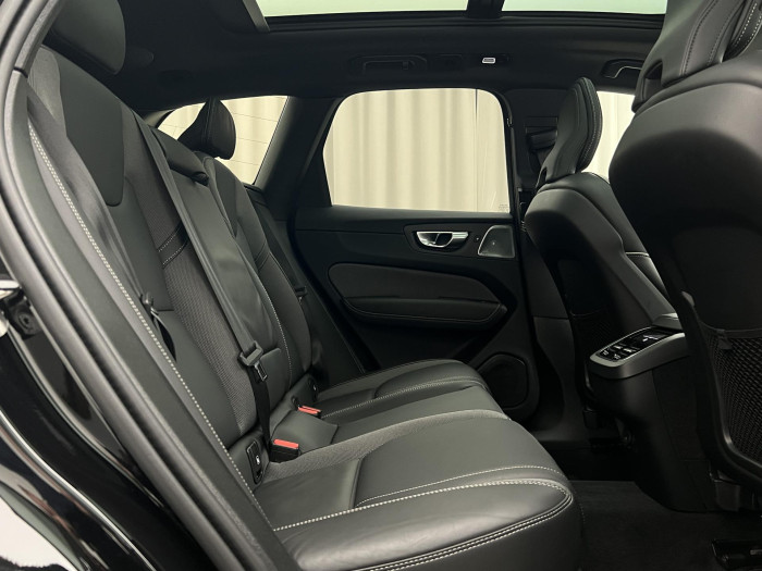 Volvo XC60 B5 AWD ULTRA BLACK EDITION AUT 2.0 Edition