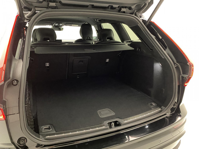 Volvo XC60 B5 AWD AUT PLUS BLACK EDITION