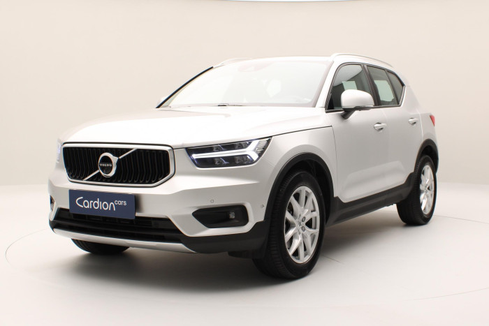 Volvo XC40 T5 AWD MOMENTUM AUT CZ 1.maj 2.0 Momentum