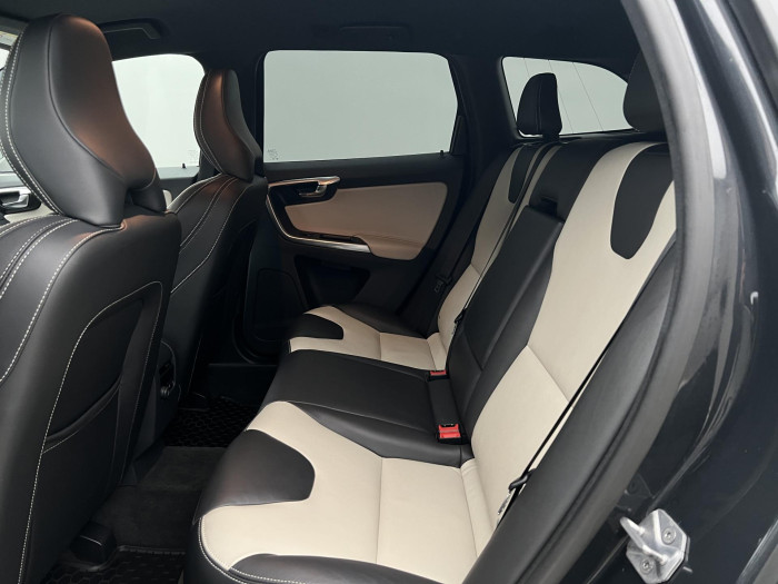 Volvo XC60 D4 AWD MOMENTUM AUT 2.4 d Momentum