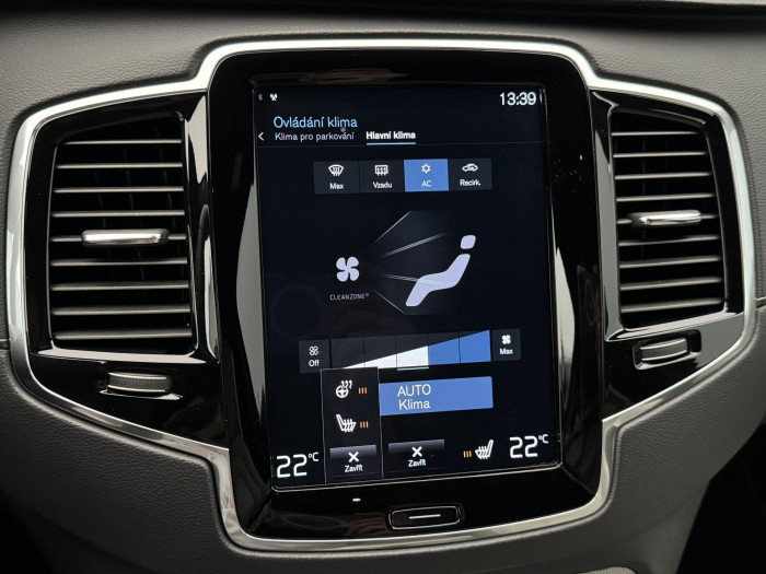 Volvo XC90 B5 AWD R-Design 7Míst 1.maj CZ