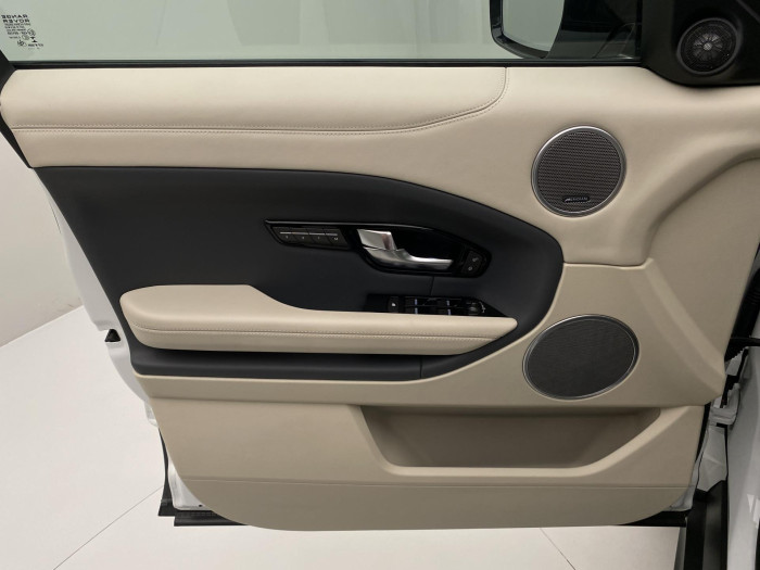 Land Rover Range Rover Evoque 2.0 Si4 HSE AWD REZERVACE