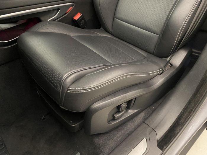 Jaguar F-Pace P250 R-DYNAMIC SE AWD AUT 2.0 Dynamic SE