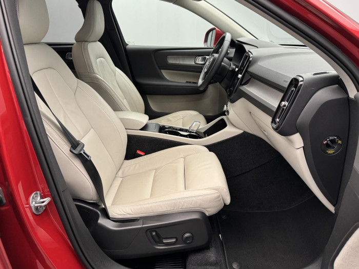 Volvo XC40 B4 INSCRIPTION AUT CZ 1 .maj