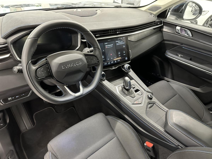 Lynk & Co 01 PHEV DCT AUT 1.maj.