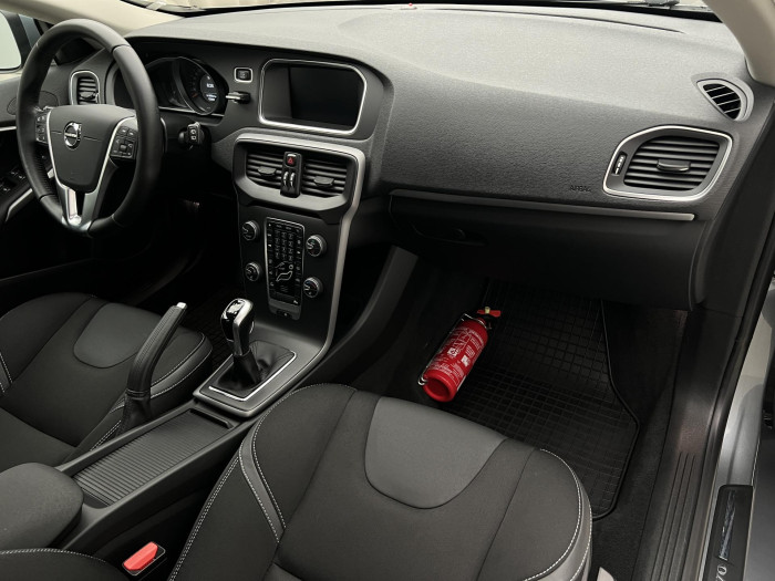 Volvo V40 D2 BLACK EDITION 2.0 d Edition